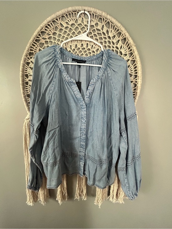 Jane and Delancey Tops - Jane and Delancey Light Blue Chambray Button-Front Blouse
